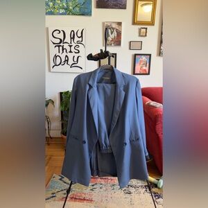 Set of pants and blazer